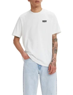 Levi's Relaxed Fit Short Sleeve Graphic Tee In White