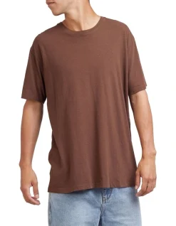 Silent Theory Standard Fit Linen Blend Tee In Chocolate