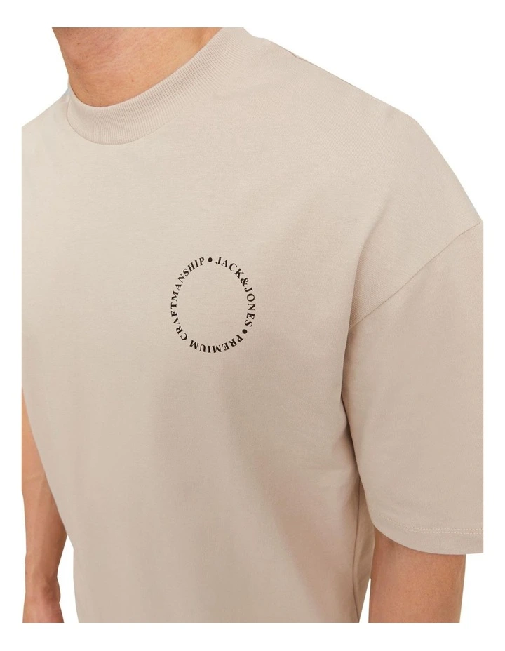 Jack & Jones Kam Europe Back Short Sleeve Crew Neck Tee In Chateau Grey - Image 3