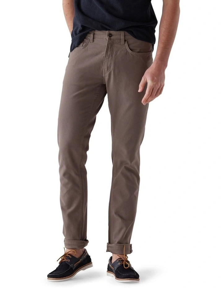 Rodd & Gunn Motion 2 Straight Jean Short Leg Pebble