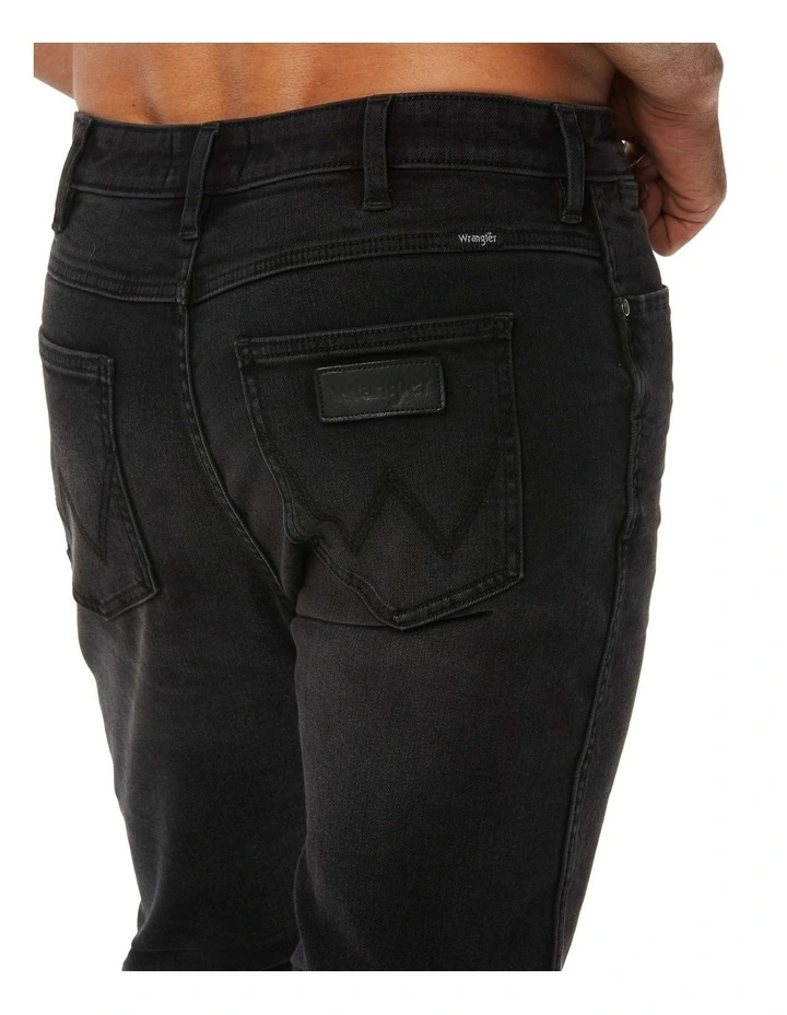 Wrangler Stomper Low Rise Slim Tapered Jeans Black - Image 5