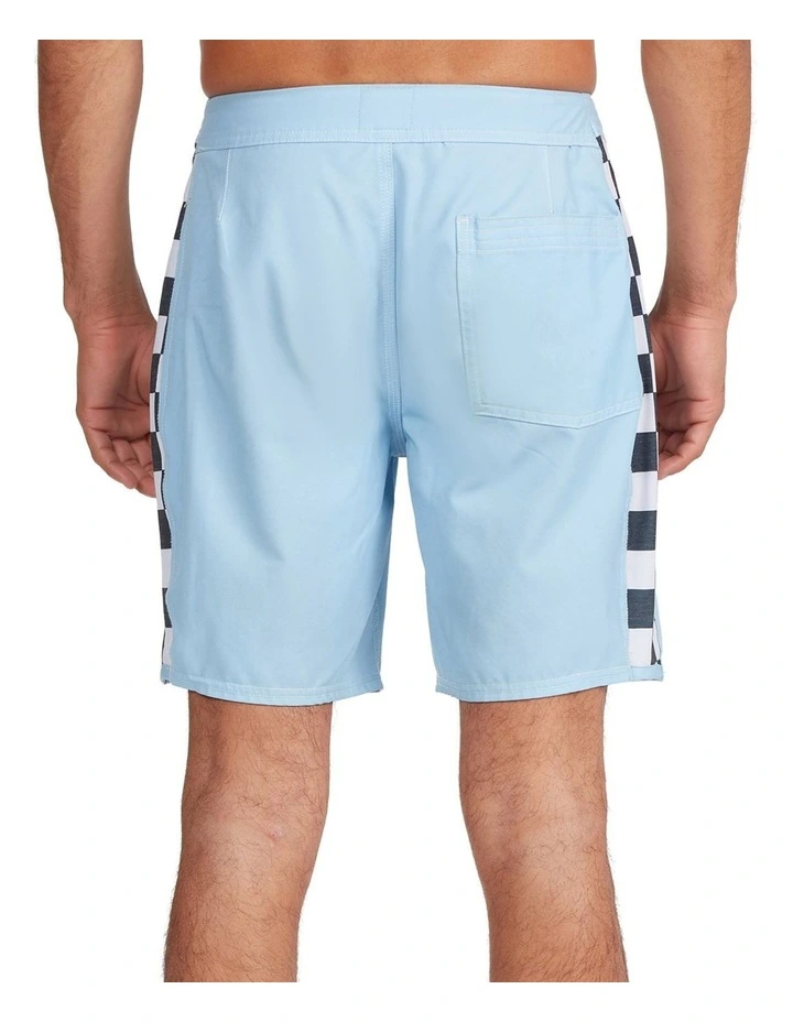 Quiksilver Echo Beach Arch 18" Board Shorts 3 Quiksilver Echo Beach Arch 18" Board Shorts - Image 3