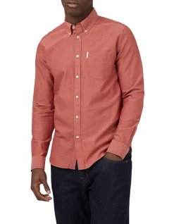 Ben Sherman Signature Organic Oxford Long Sleeve Shirt In Dark Pink