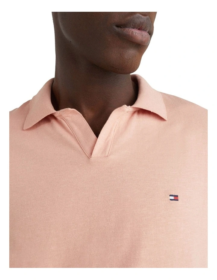 Tommy Hilfiger Tech Linen Slim Polo In Guava 3 Tommy Hilfiger Tech Linen Slim Polo In Guava - Image 3