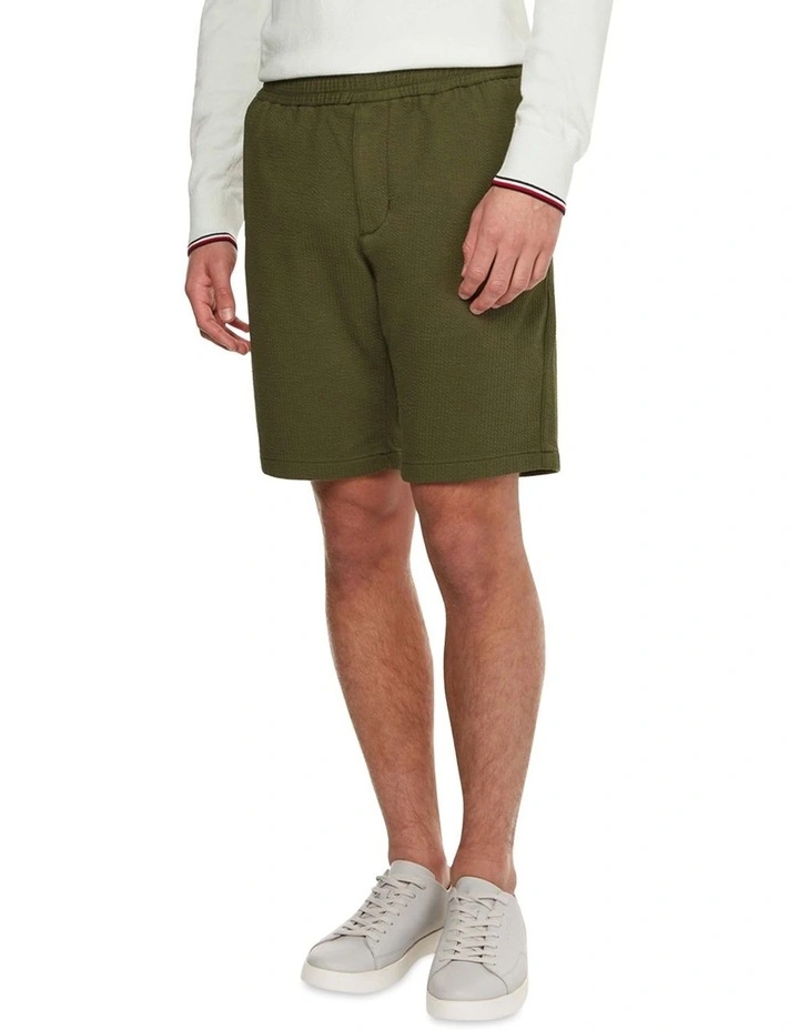 Tommy Hilfiger Harlem Pull On Seersucker Jersey Short In Army Green