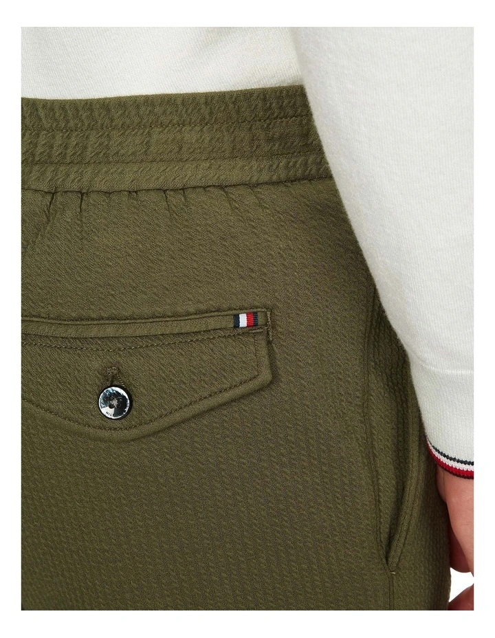 Tommy Hilfiger Harlem Pull On Seersucker Jersey Short In Army Green - Image 3