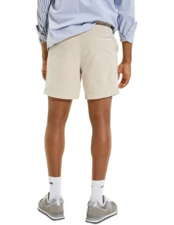 Alternative view of American Eagle AE Flex 5.5" Corduroy Trekker Jogger Short In Cream