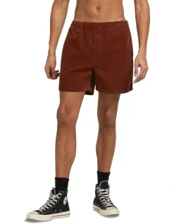 Wrangler Roomie Short In Scotch Red