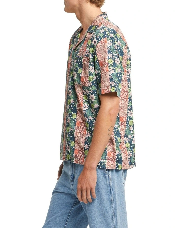 Wrangler Aloha Resort Shirt In Island Fauna 3 Wrangler Aloha Resort Shirt In Island Fauna - Image 3