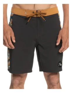 Quiksilver Surfsilk Arch 18" Boardshort In Tarmac