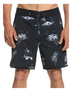 Quiksilver Surfsilk Scallop 18" Boardshort In Black