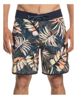Quiksilver Surfsilk Scallop 18" Boardshort In Peach Whip