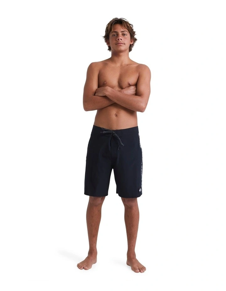 Stab X Quiksilver Surfsilk 18" Boardshort In Black - Image 5