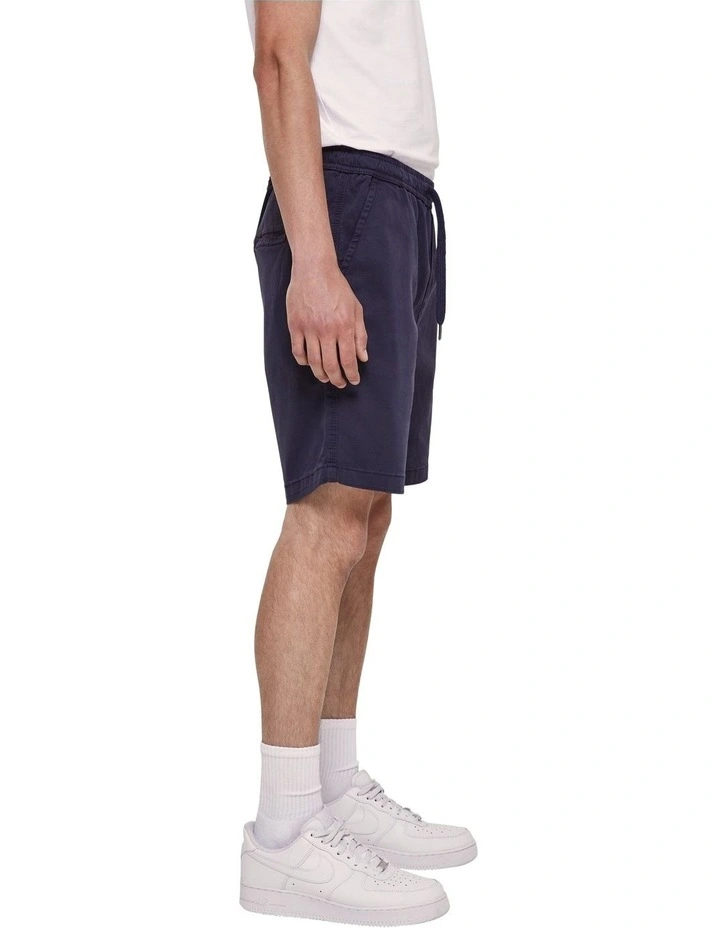 URBAN CLASSICS Stretch Twill Jog Shorts In Navy 5 URBAN CLASSICS Stretch Twill Jog Shorts In Navy - Image 5