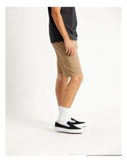Brixton Choice Chino Short In Green